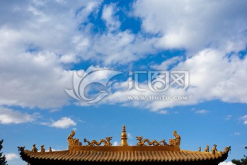 中国古典建筑 屋顶 蓝天白云