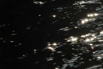 水面涟漪
