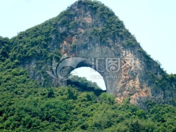 桂林山水月亮山