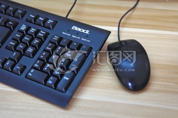 电脑键盘鼠标