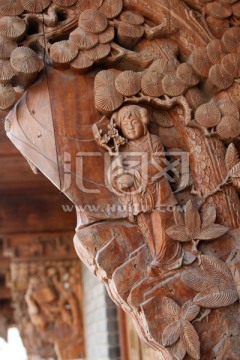 古代人物木雕