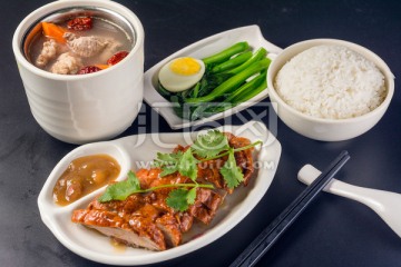 烤鸭套饭