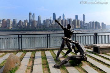 重庆风光 南滨路纤夫雕像