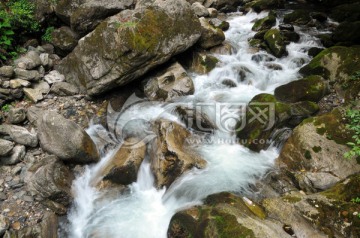 湖北神农架天生桥风景区