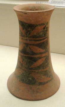 新石器时代 仰韶文化 彩陶器座