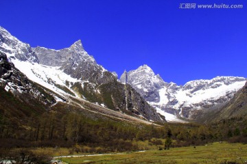 毕棚沟雪山