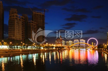 天津海河夜景 金刚桥和摩天轮