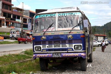 尼泊尔巴士