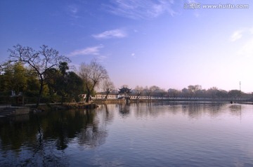绍兴东湖