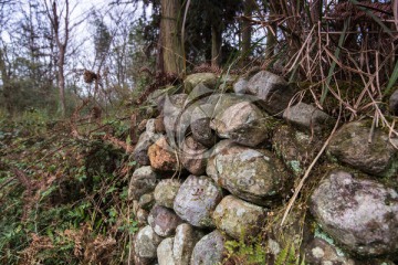 石头围栏