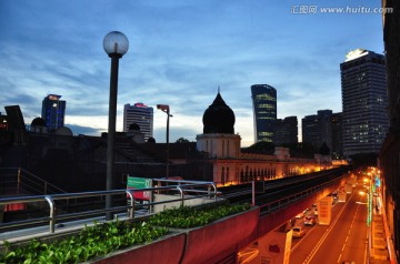 吉隆坡轻轨夜景