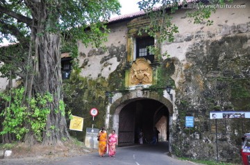 加勒旧城门