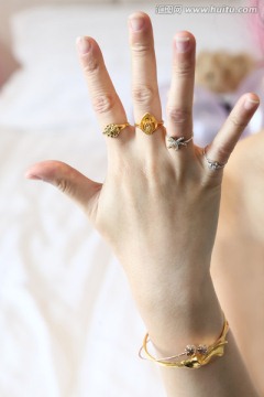 手和戒指