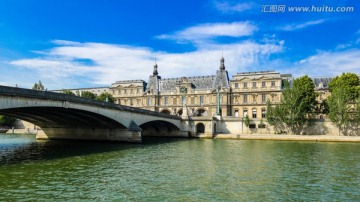 法国巴黎塞纳河奥赛博物馆