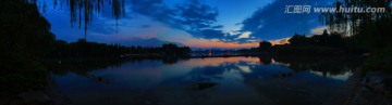 明湖夜色全景图