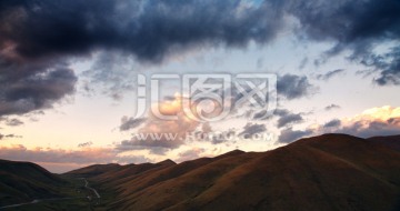 大海草山日落