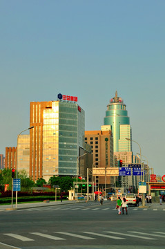 北京城市高楼与马路