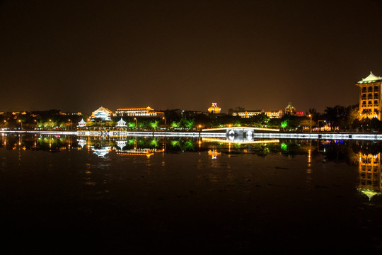 厦门集美龙舟池夜景