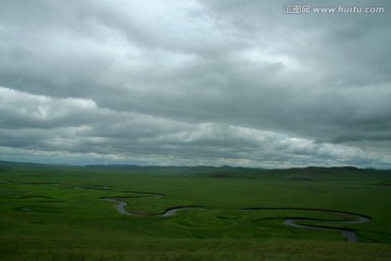 夏季草原乌云素材