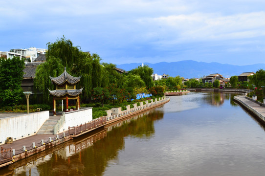 四川西昌湿地公园海河天街