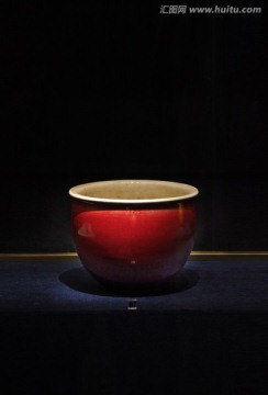 祭红釉瓷器 瓷缸 官窑瓷器
