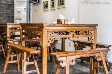 木雕桌椅