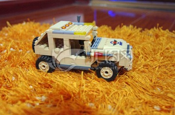 SUV 玩具车