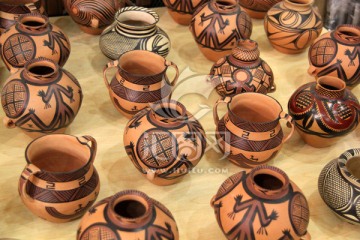 甘肃古陶器