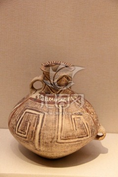 甘肃古代彩陶壶