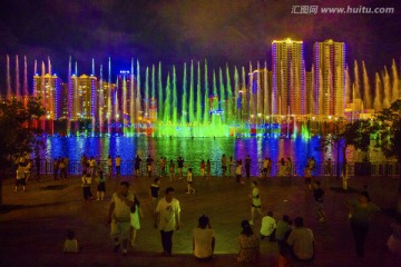 来宾市桂中水城喷泉开放