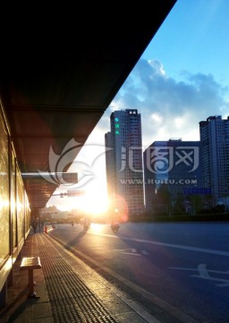 公交车站