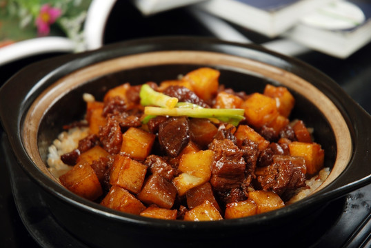 土豆煲饭