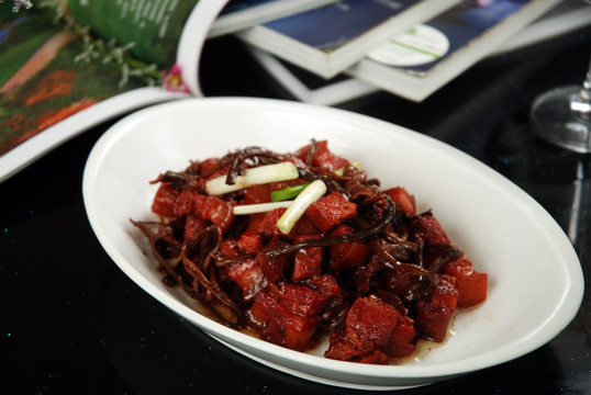 农家红烧肉