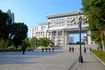 广西大学新图书馆