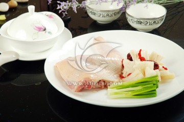 竹荪炖土鸡