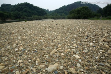 河滩沙滩卵石风景