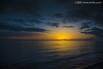 青海湖日出