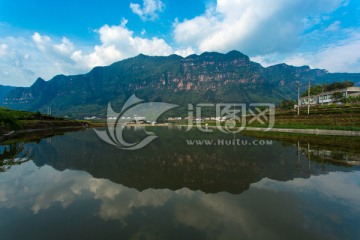 叙永丹山红岩村鱼塘