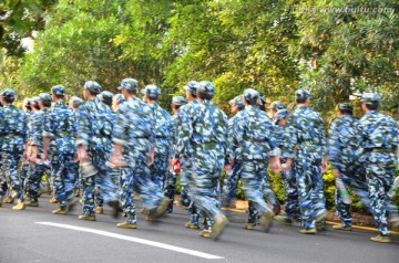 学校军训