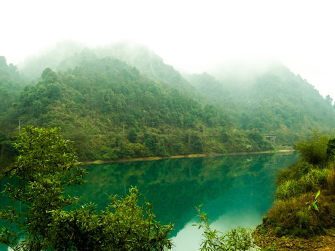 宁静小东江