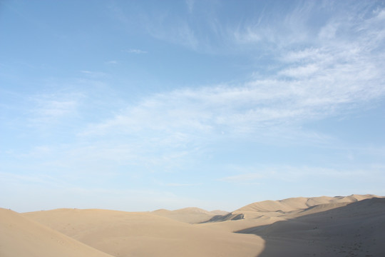 鸣沙山月牙泉