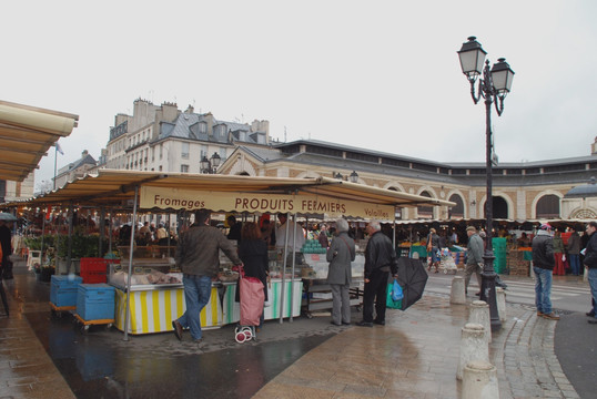 巴黎跳蚤市场