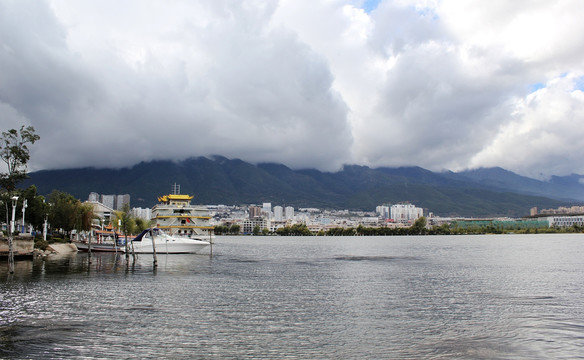 苍山洱海