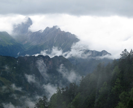 山间云海