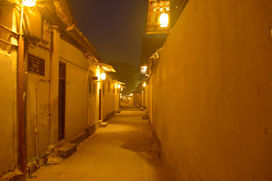 阆中古城夜景 传统民居建筑