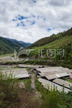 红原刷经寺镇农业厂房