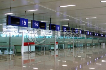 机场旅客安检区