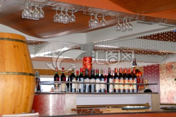 酒吧吧台 洱海游轮内景