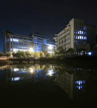 学校建筑