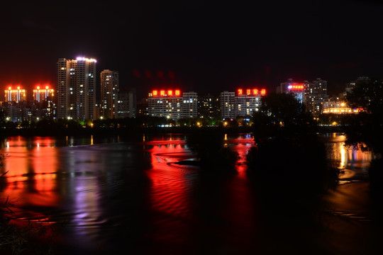黄河兰州段夜景